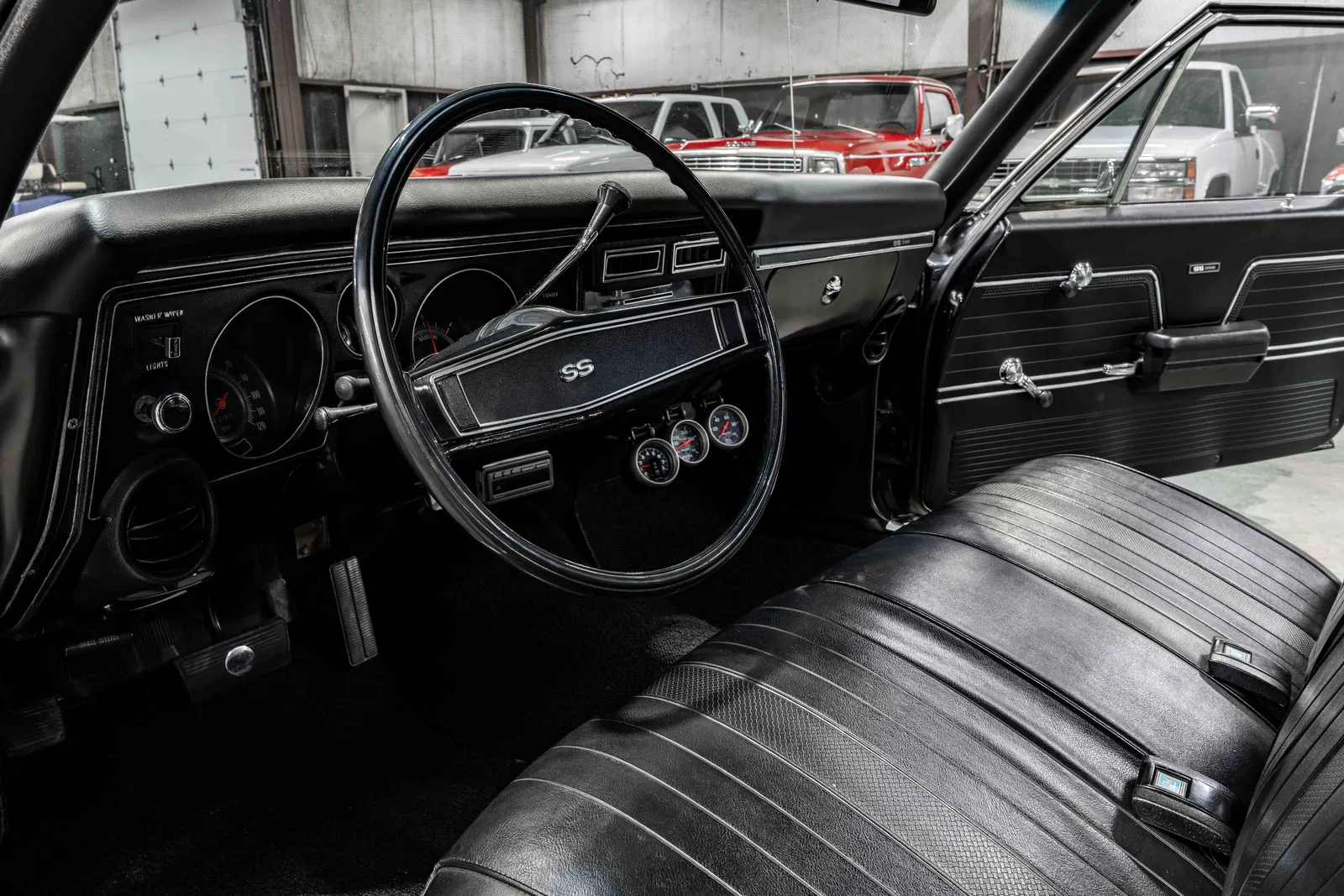 13_1969-Chevrolet-El Camino-SS-Black-336366-49.jpg